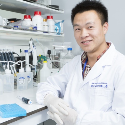 Deyi Lu